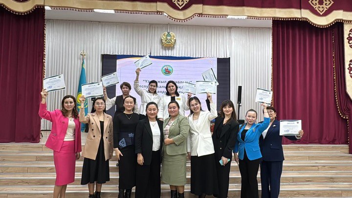 “Үздік жыл психологы” республикалық байқауының аудандық кезеңіне қатысып, кәсіби шеберлігі мен жоғары біліктігін көрсетіп,III орынды иеленгені үшін Кабидолла Кунай апайды құттықтаймыз!!!