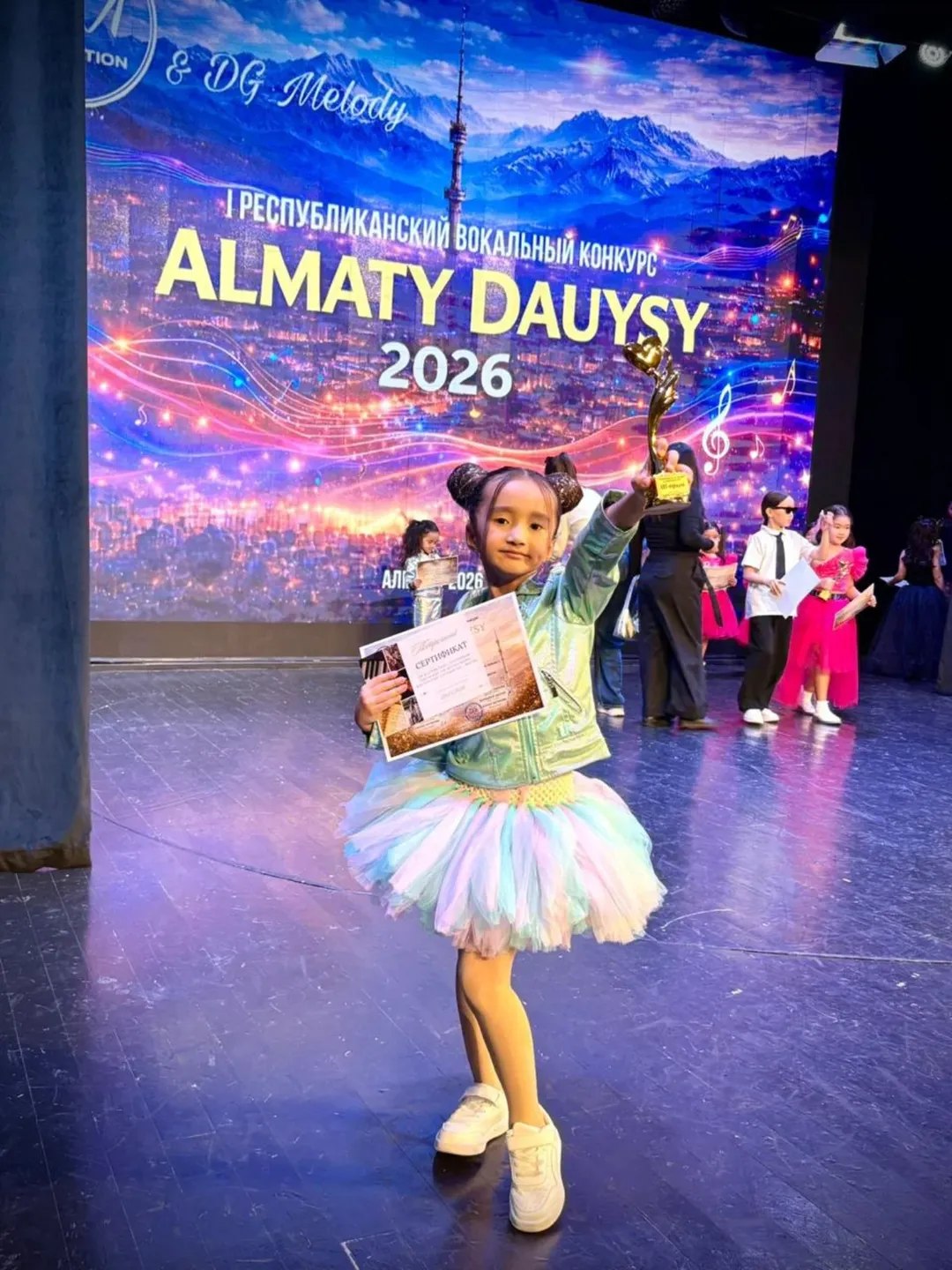 Козина Айару  @bm_production_official @bayanmaxatkyzy @bagym_m ұйымдастыруымен өткен  «Almaty Dauysy» республикалық вокалдық байқауында III орын иеленді!